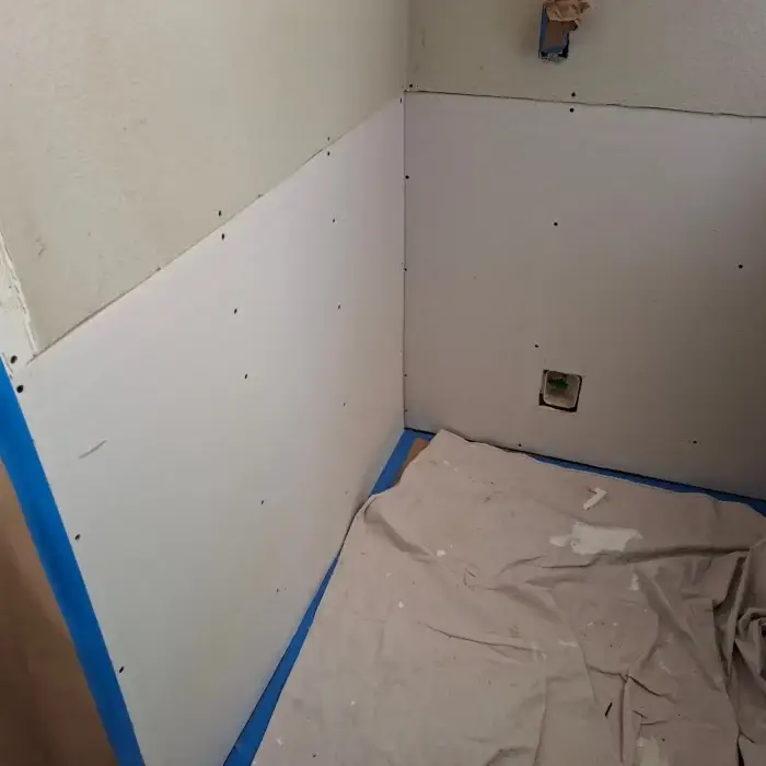 cornor wall damage